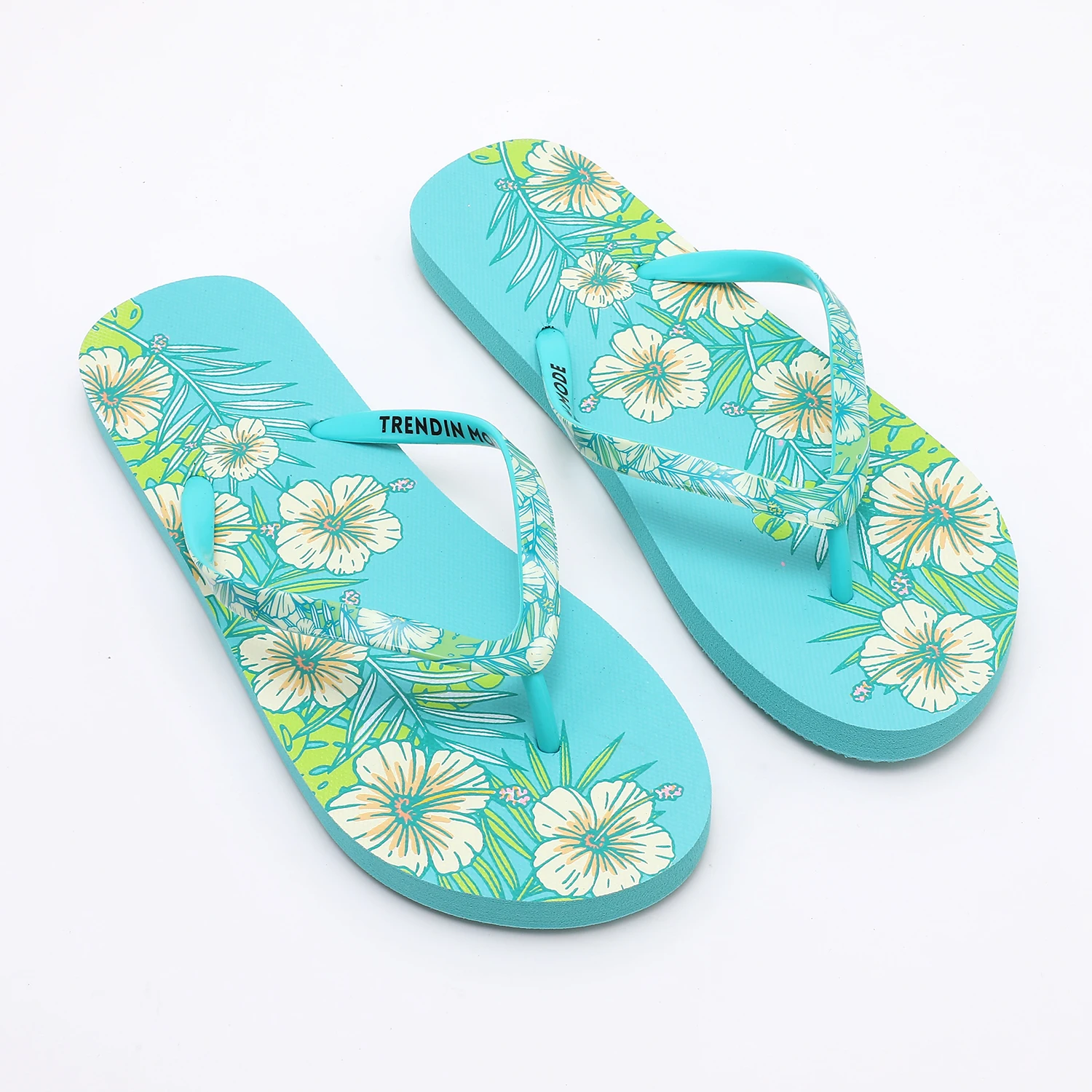 

Женские шлепанцы, легкая и мягкая кроватка, пляжные сандалии с тонким ремешком