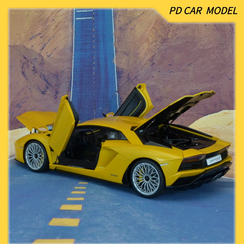AUTOART Collectible 1:18 FOR LAMBORGHINI AVENTADOR S YELLOW Gift for friends and family