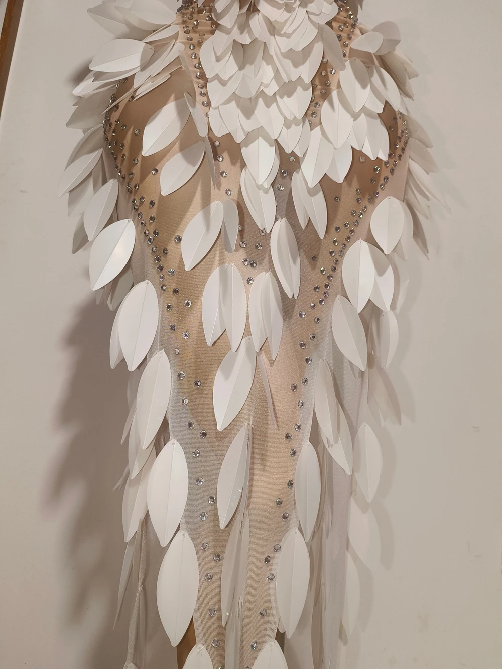 Sparkly Stones White Plastic Feather Shape Long Dress for Women Sexy Transparent Birthday Celebrate Evening Photo Shoot Wear view 5