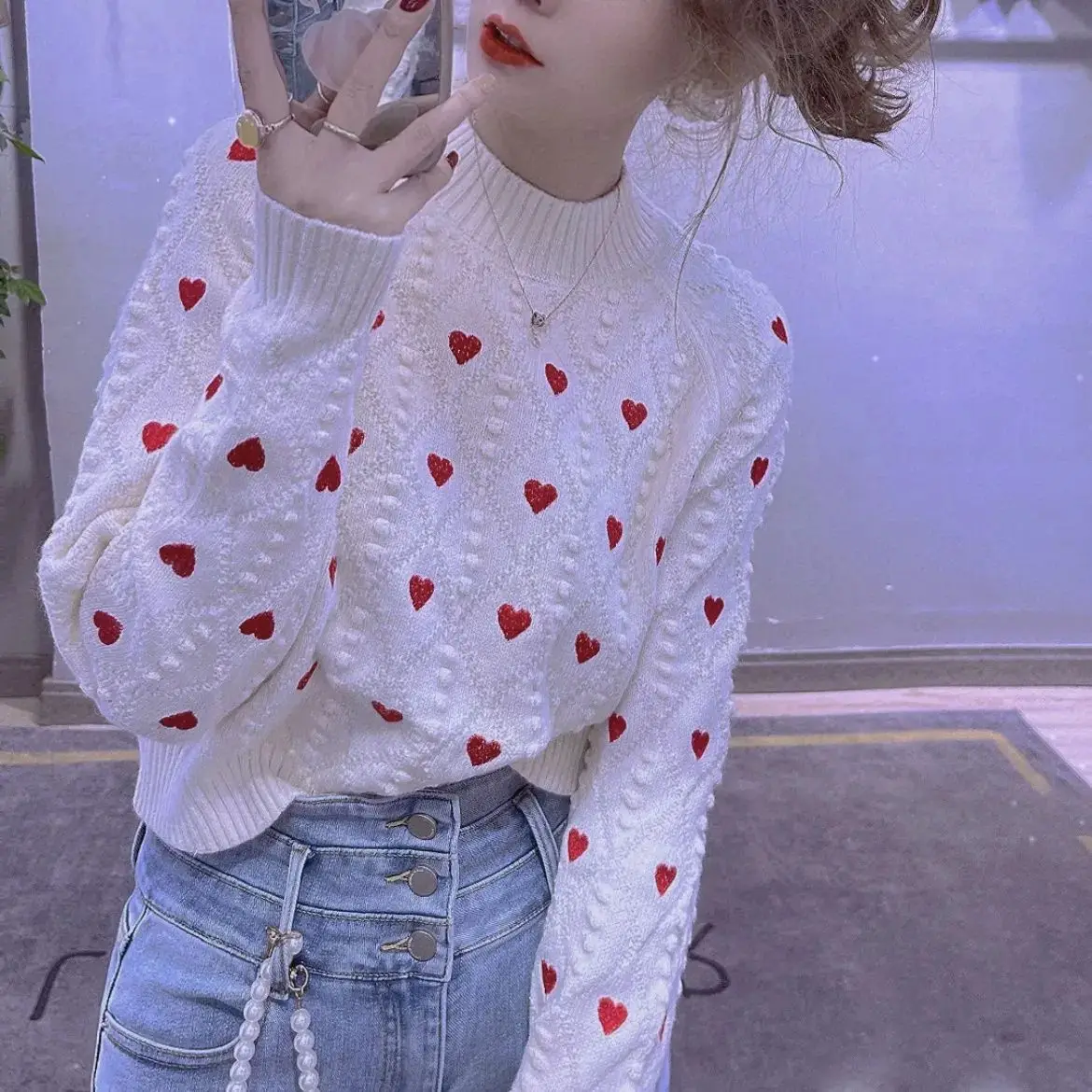 New Round Neck Heart-shaped Pullover For Autumn And Winter 2024, Stylish Design, Knitted Top, Loose Women's Short Sweater