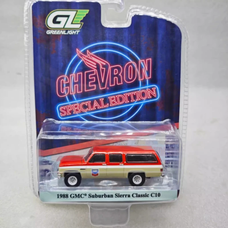 

GreenLight 1:64 Scale 1988 GMC Suburban Sierra Classic C10 Alloy Car Model Static Collection Decorated Holiday Gifts Toys