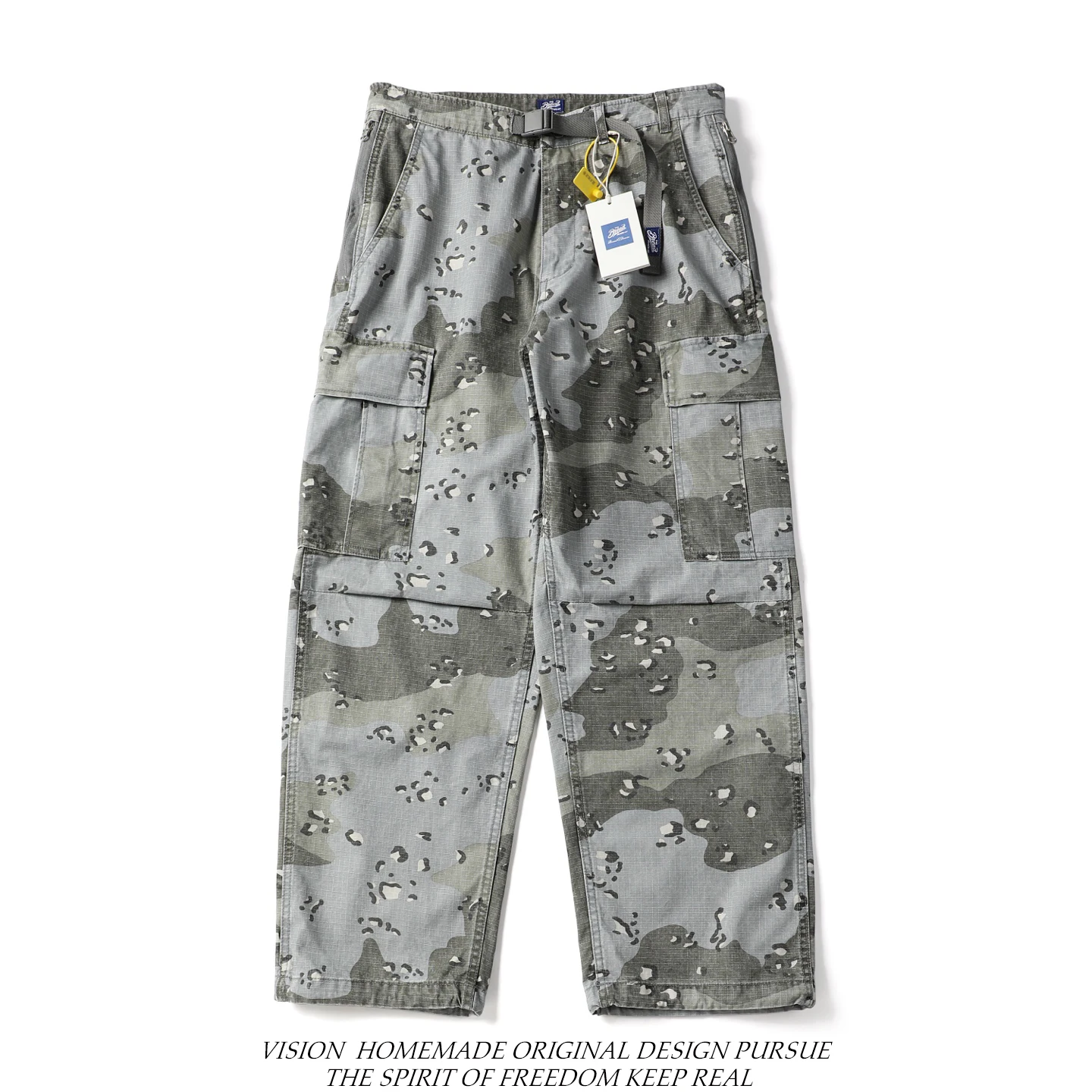 

Men's Casual Camouflage Work Pants Autumn Winter Loose Fit Straight Leg Multiple Pockets Trousers Retro American Style