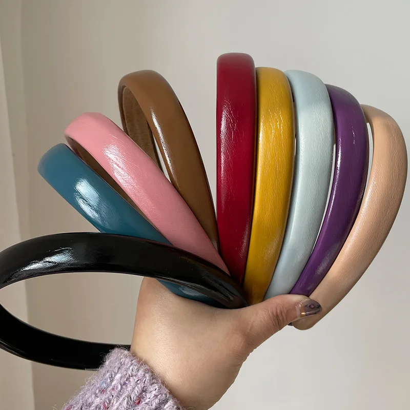 

Random 2, Korean headband retro leather candy color pressing hair headband Internet celebrity temperament hairpin women's new hair accessories wholesale accessories