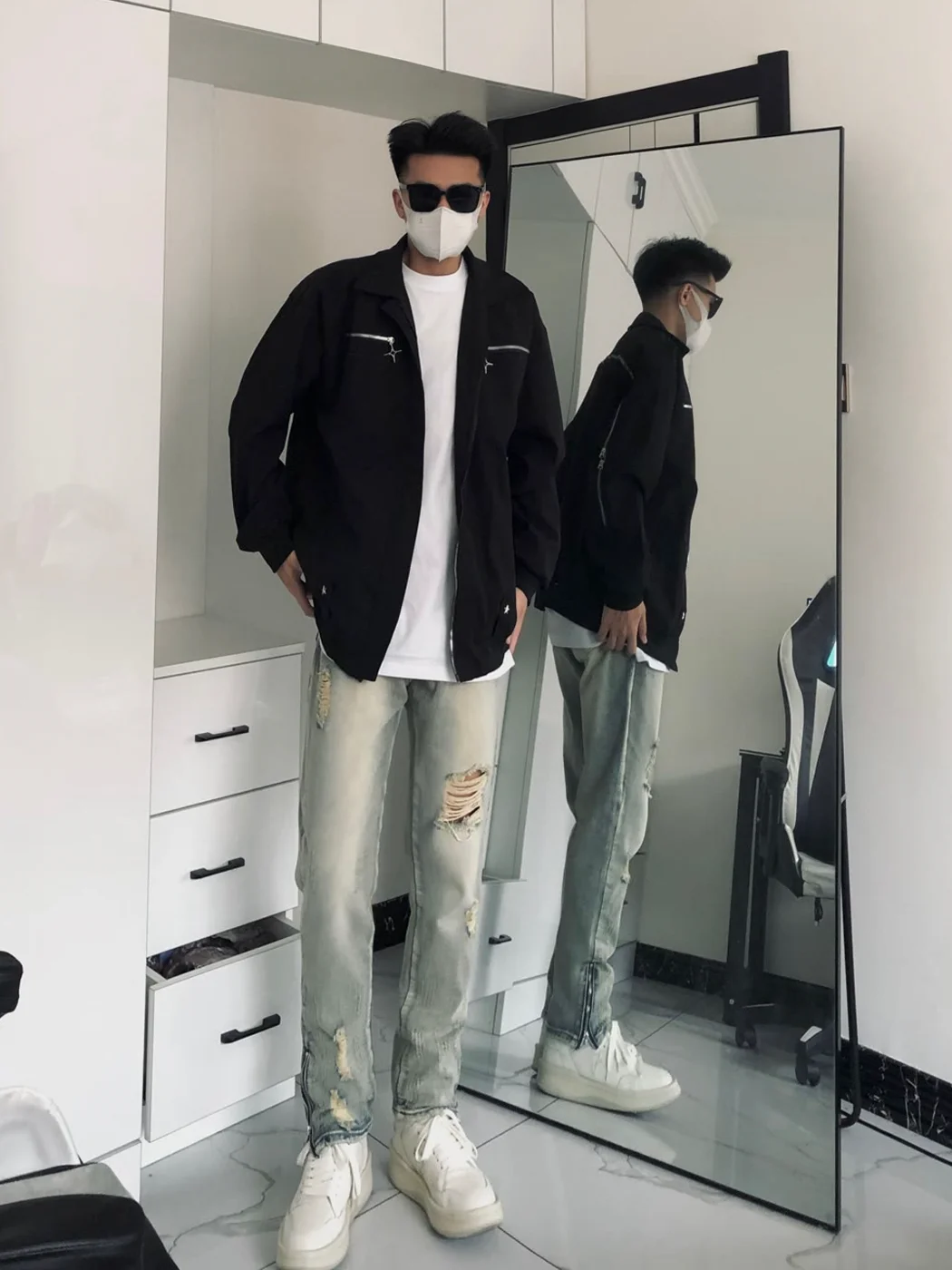 

Retro Waed Summer High Street Men's Denim Jeans with Zippered Slits Straight Leg Long Trousers Worn-In Look Tear Details