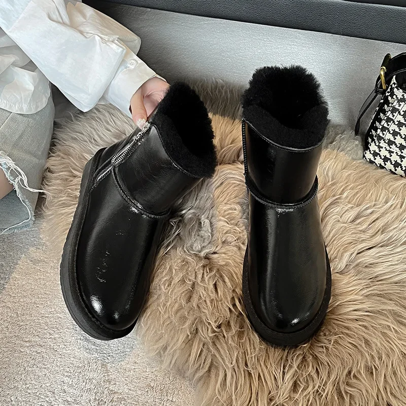 

Dropshipping Fashion Women's Snow Boots Warm And Comfortable Cotton Shoes Leather Wool Piled Thickened Short Cotton Boots 35&43