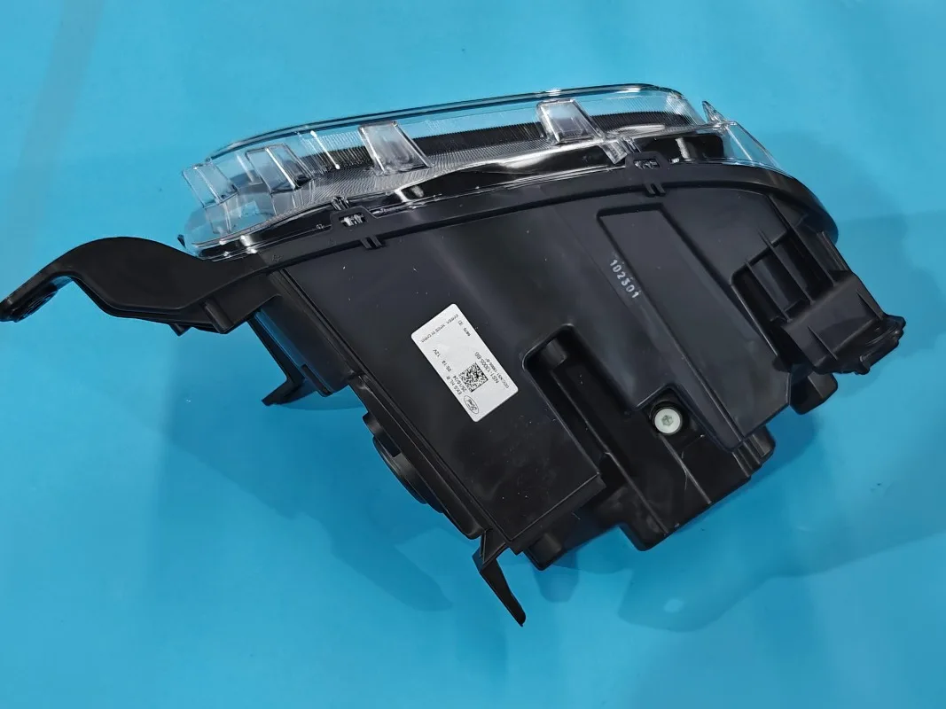 NS1-13006-BB New LED Headlight Headlight Retrofit Custom for Territoriy-2023-2024
