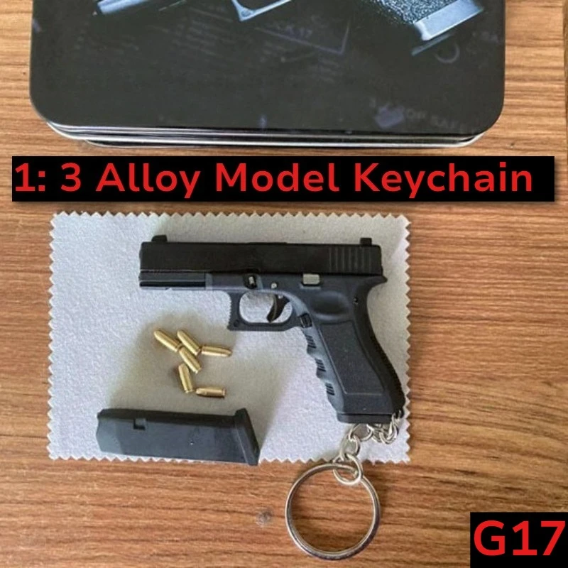 1PC Alloy1:3 G17 Model with Keychain Pistol Model Ornaments Simulation Detachable Soldier Equipment with Bullets Decorative Toys