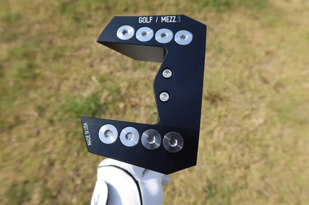 

MEZZ.1 Golf Big Black Fire Golf Pputter MEZZ.1 Автоматическая клюшка для возврата лица Balance Club