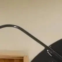 แปรงทำความสะอาดมุมครัว 1/2 ชิ้น - แปรงพับได้ ทนทาน สำหรับเตาและมุมต่างๆ