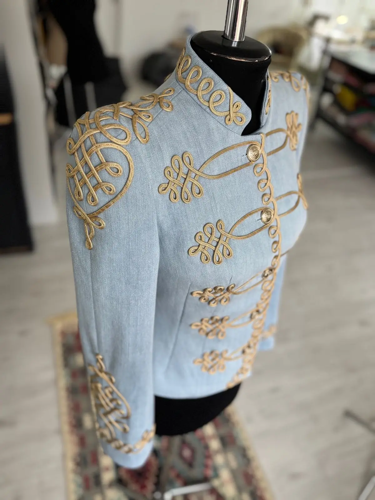 Damen Gothic Steampunk Militärjacke Viktorianische Königliche Offiziers- und Wachuniform Historische Kaiserliche Königinnen-Parade-Tuxedo-Mantel