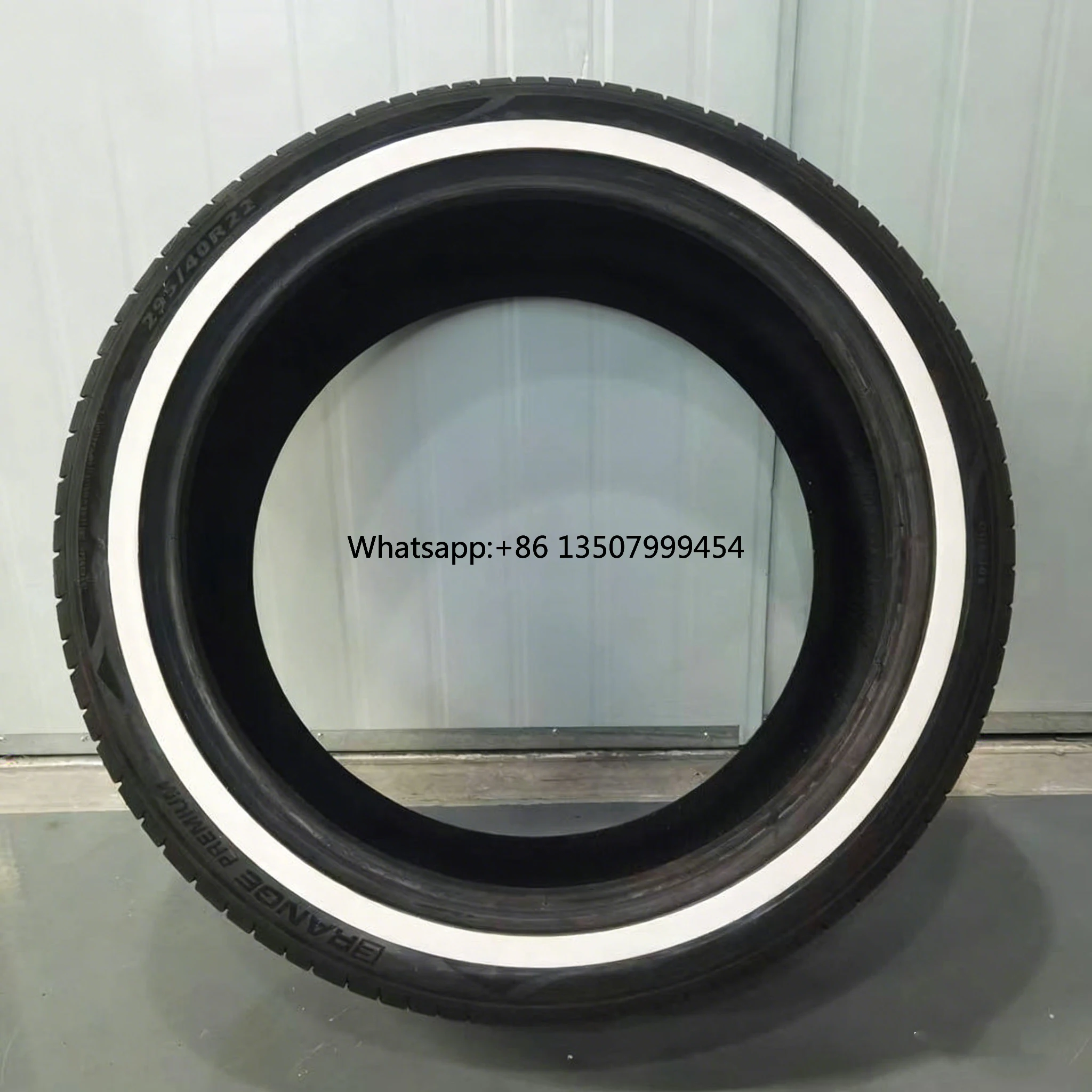 

255/30ZR26 Fashion Colored Tire for Retro Car Styling & Refitting