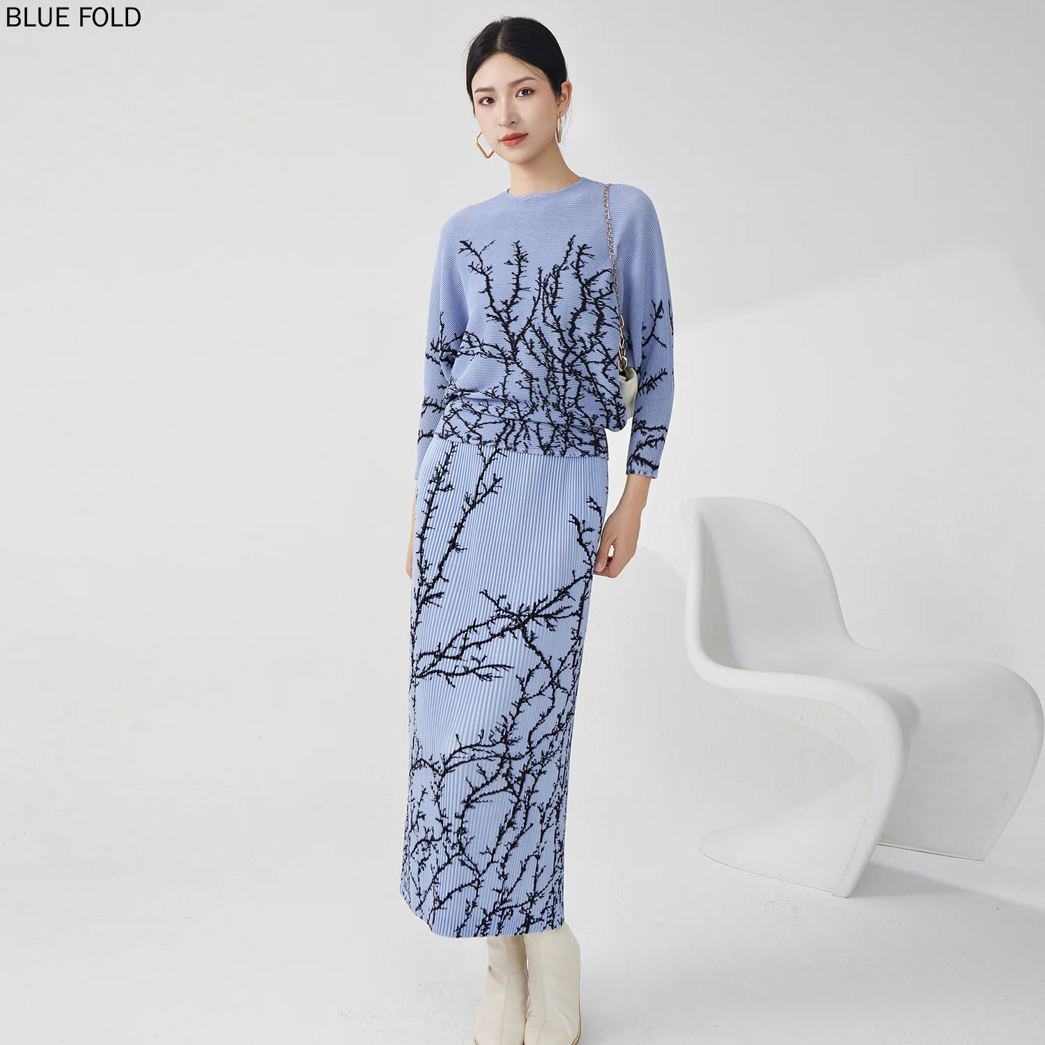 Miyake Fashion Women's Clothing High-end Suit Light Luxury Bat Sleeve Slim Top Slit Skirt Two-piece Suit Skirt Sets Elegant