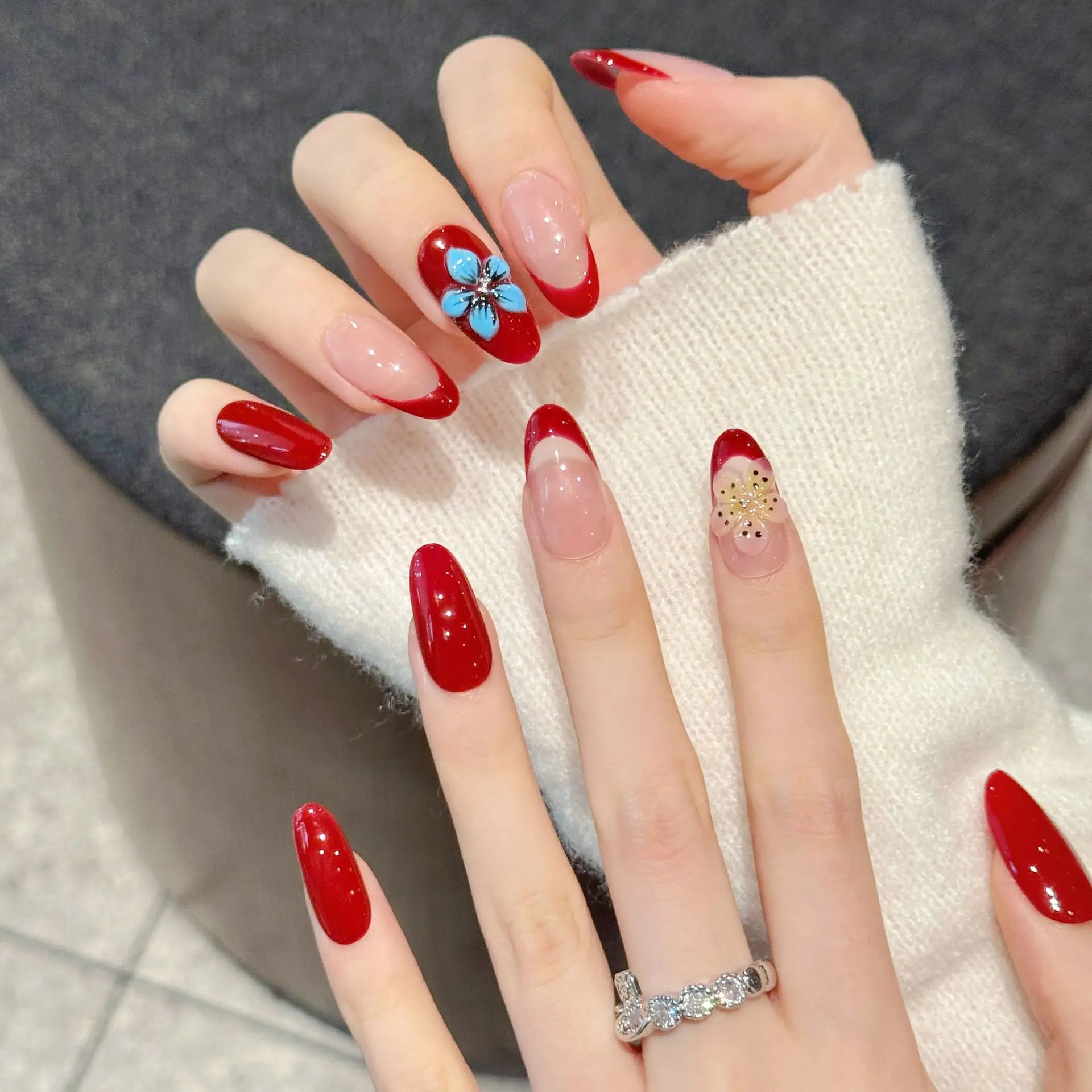 10 pezzi di lusso fatti a mano per unghie, design ovale centrale con linguette adesive per colla per unghie in 3 PEZZI