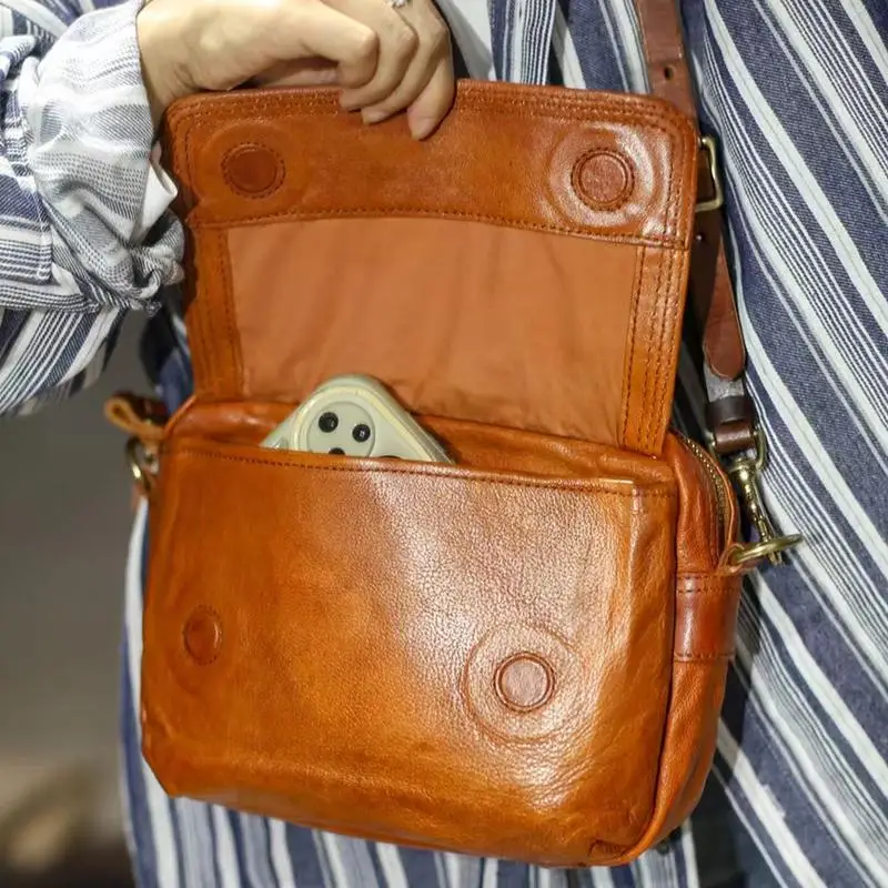 PNDME vintage handmade genuine leather men's women's diagonal bag outdoor casual high quality first layer cowhide shoulder bag