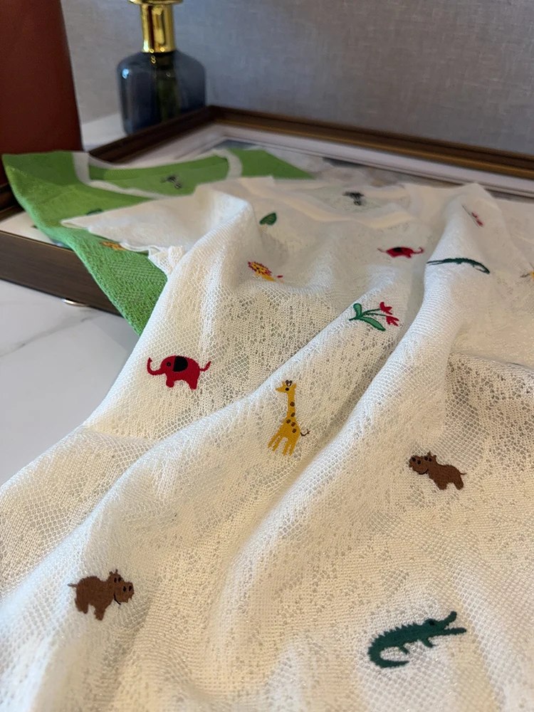 

Нежная универсальная вязаная футболка с вышивкой из тонкой шерсти, с коротким рукавом, повседневный женский топ, летняя мода, омолаживающий эффект