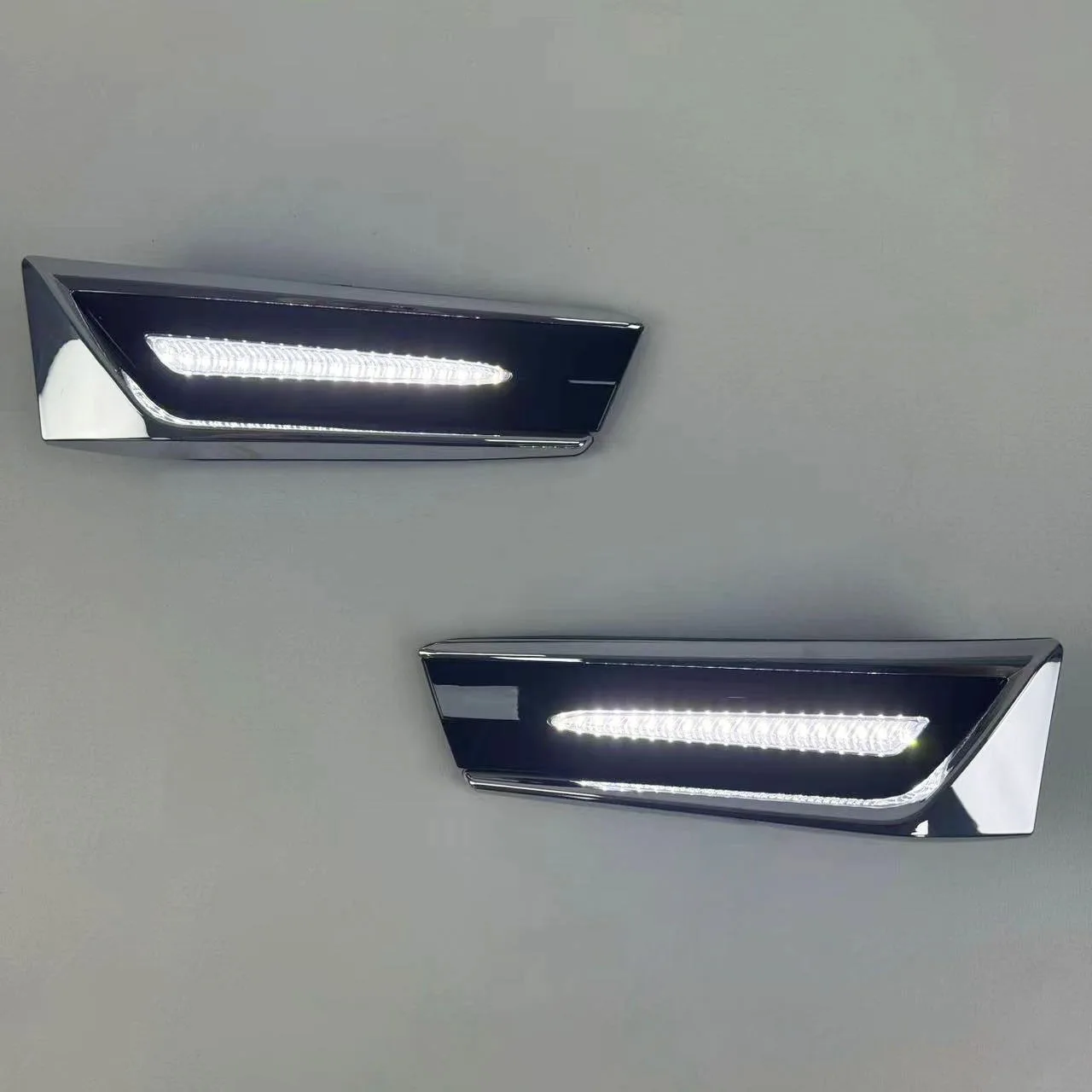 Car Front Bumper Led Daytime Running Light Dymanic Turn Signal DRL Fog Lamp Modification Accessories For Toyota VOXY 80 Series