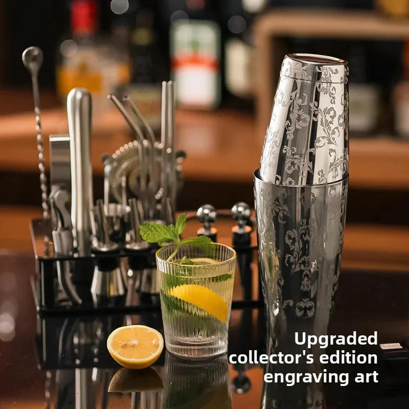 

Darth Vader Shaker Set Carved Two-Piece Cocktail Shaker Stainless Steel Boston Bar Tool Kit for Home Bartending