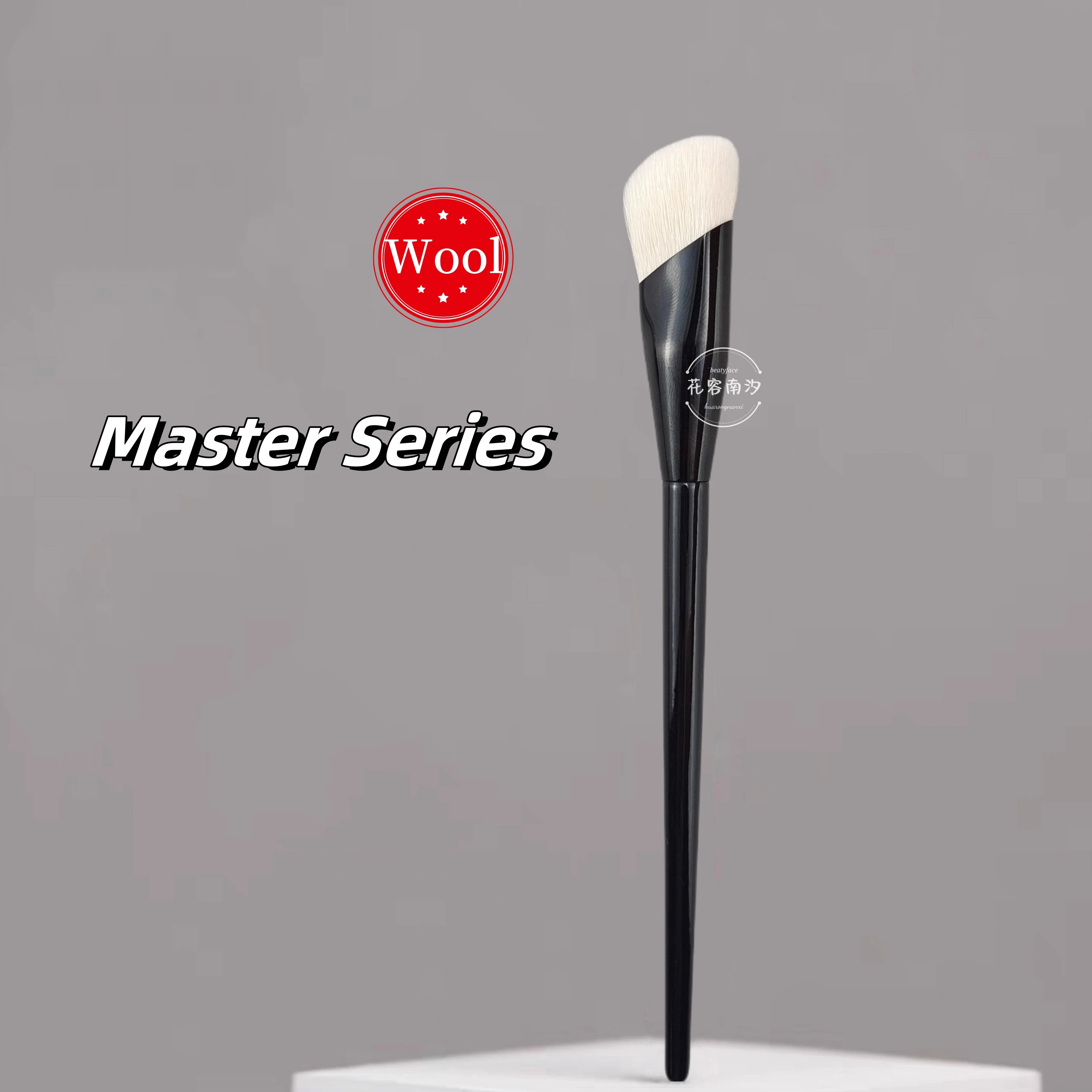 

Wool diamond eraser finger pulp concealer brush round head brush tear ditch law grain brightening brush concealer brush makeup b