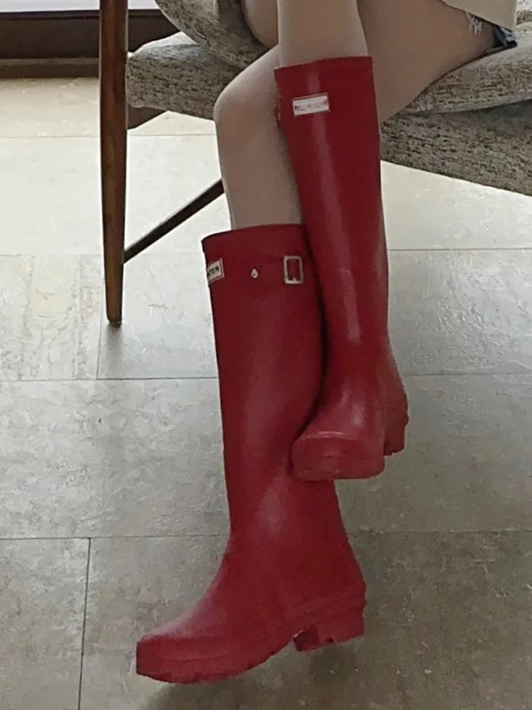 

Женские резиновые сапоги высокого качества, новинка 2024, противоскользящие, водонепроницаемые, из резинового материала Rain oes, всесезонные, подходят для молодежи