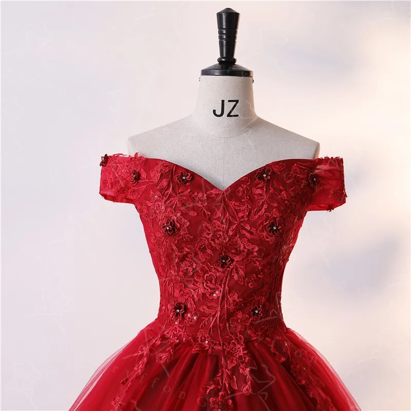 Nieuwe Dark Red Quinceanera Jurken Classic Off Shoulder Baljurk Luxe Lace Party Jurk Zoete Bloem Prom Dress Real Photo