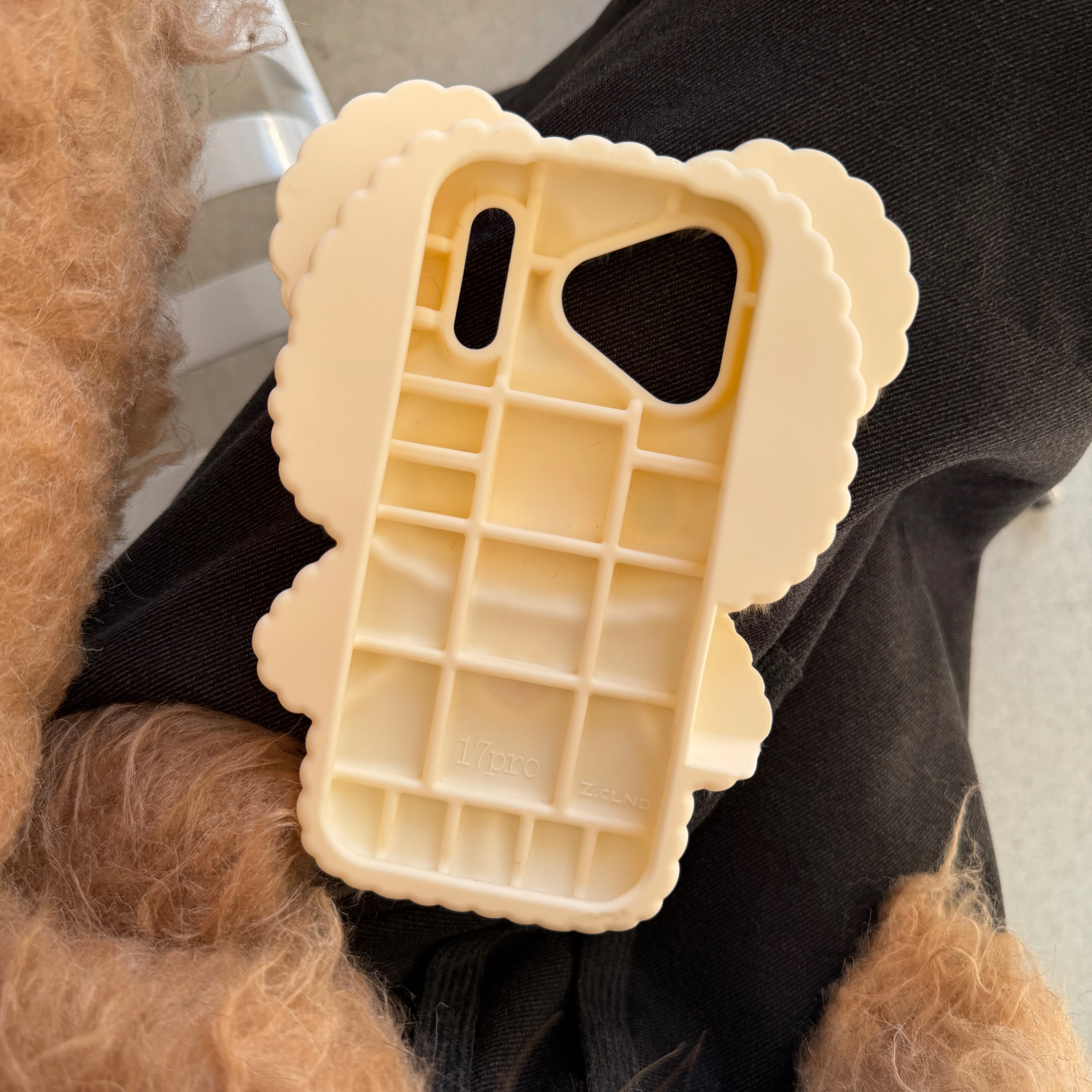 Thumbnail 4 - #74 Best iPhone 14 Phone Case to Buy In 2026