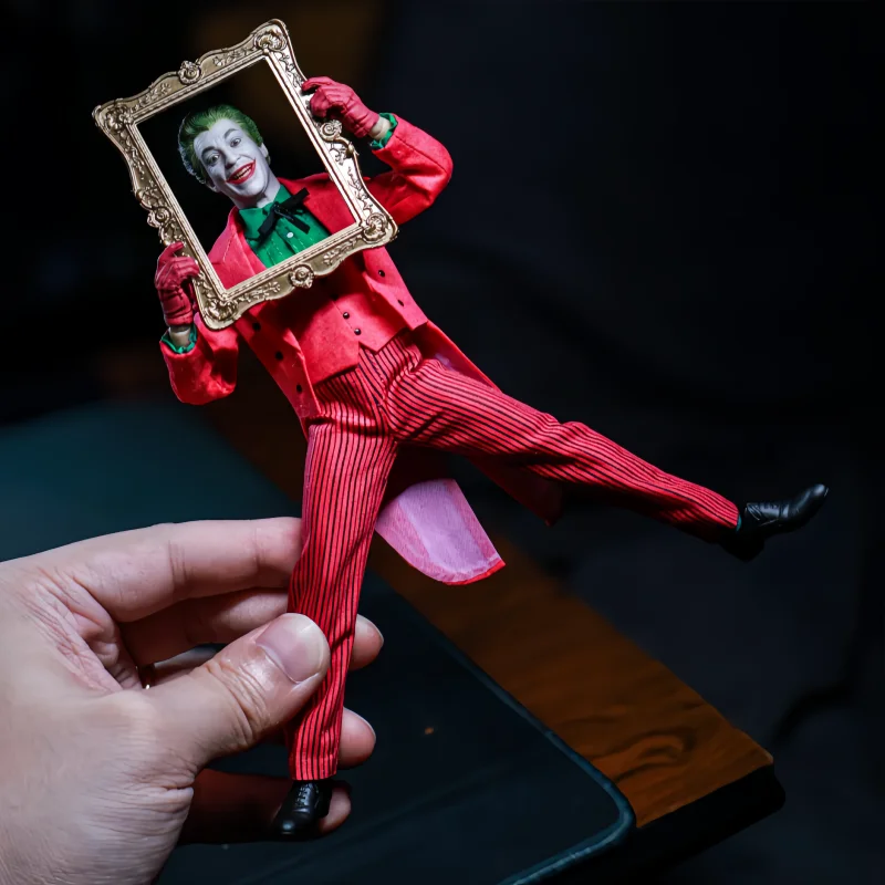 В наличии: Коллекционная фигурка-модель 1/12 Mars Toys Mat022 1966 Джокер: Шуточный Злодей с взаимозаменяемыми головами, руками и элементами сцены
