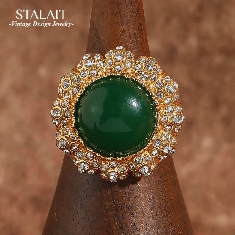 

﻿ Vintage Gold Color Green Emerald Ring Rhinestone For Women Engagement Accessories Open Gift Luxury Quality Jewelry 2025 Trend