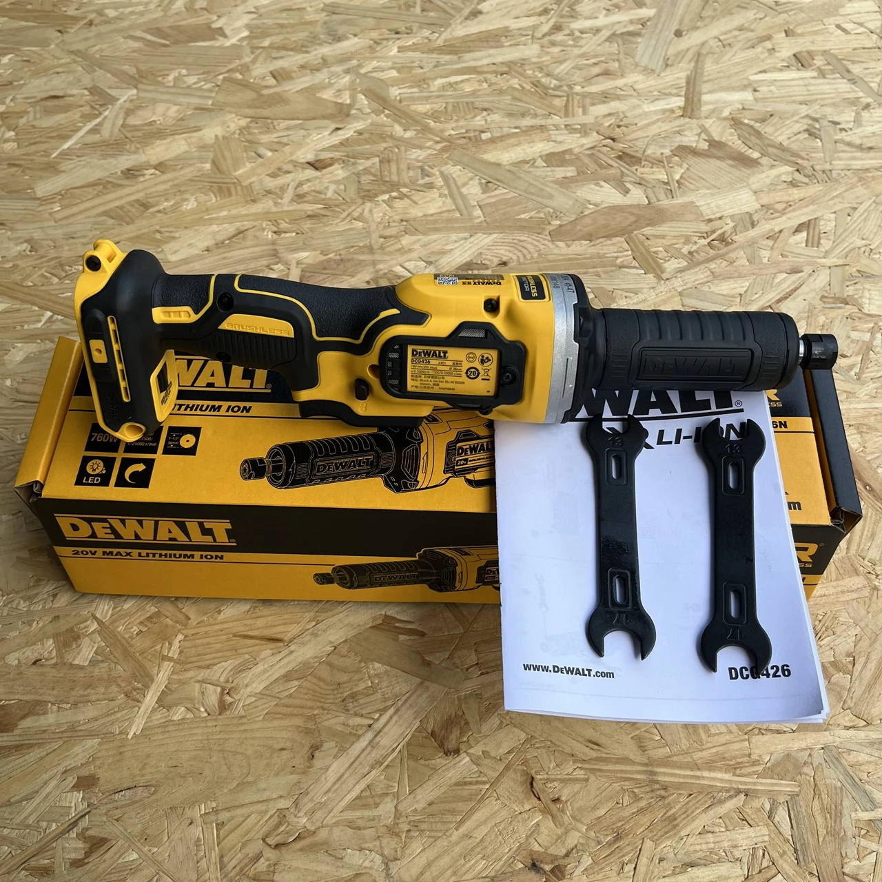 DEWALT DCG426 20V 브러시리스 가변 속도 다이렉트 그라인더 연마 도구(기계 본체 전용)