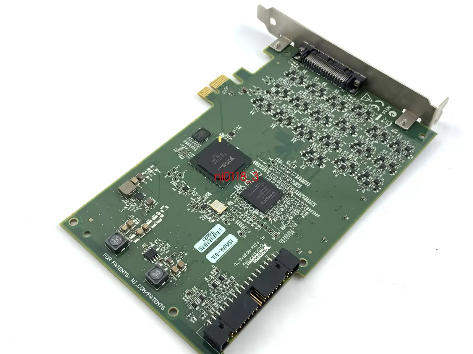 National Instruments NI PCIe-6535B 32 قناة 40 ميجابايت/ثانية 10 ميجا هرتز جهاز الإدخال/الإخراج الرقمي