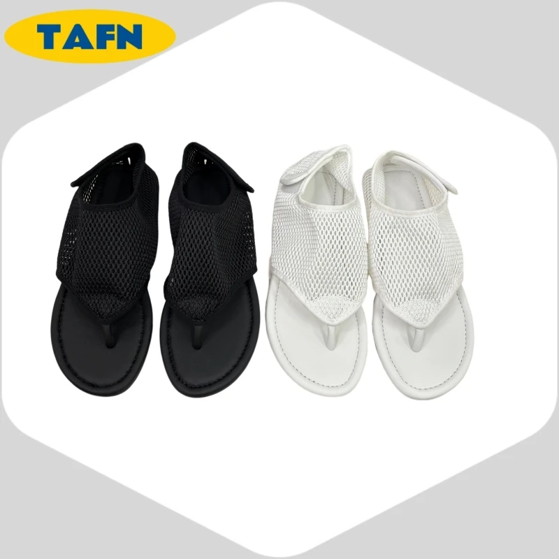 

Spring and Summer New Black and White Solid Color Fishnet round Toe Flat Flip-Flops Sandals Casual Platform Sandals AE2020