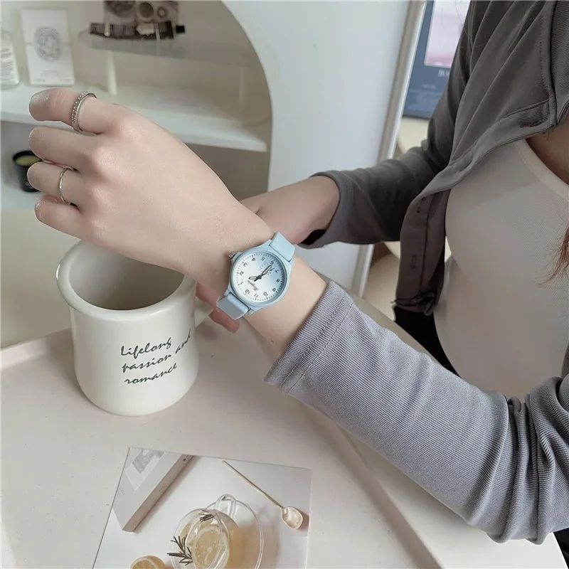 Ladies watch, candy color high value gradual change watch junior high school girls watch