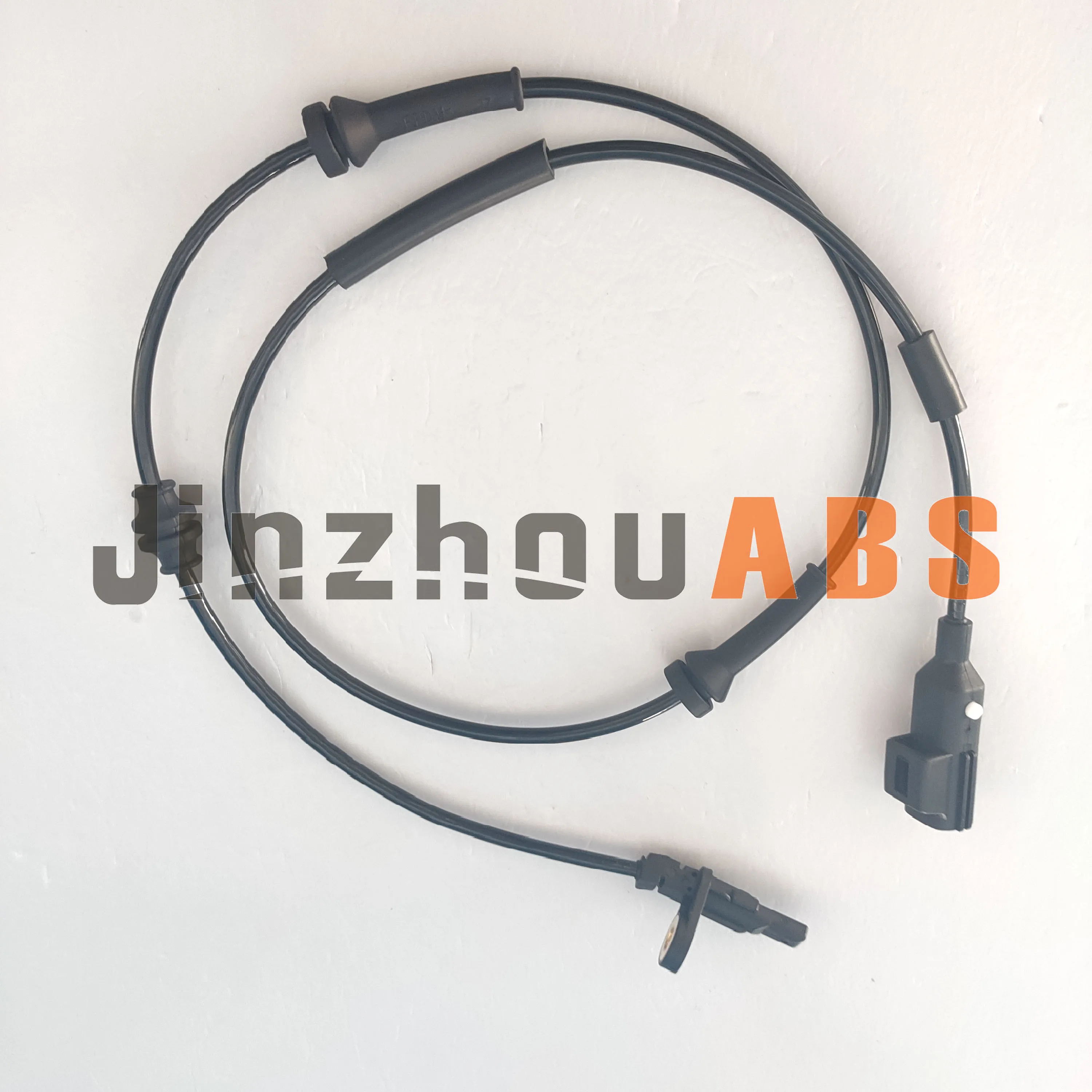 השוואה מפורטת של סנסר מהירות גלגל LR024203 – תקן מומלץ לרכב Land Rover