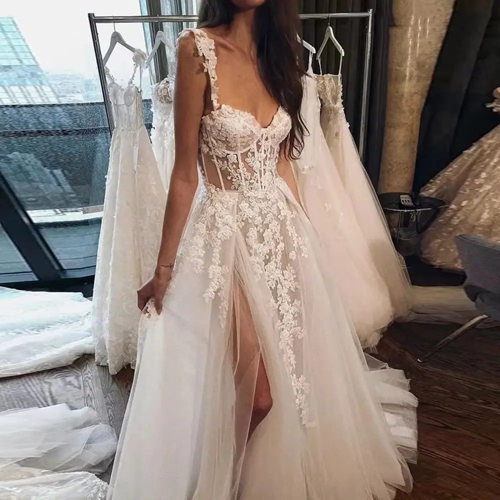 

Long Tulle Boho Wedding Dress Lace Appliques Spaghetti Straps Side Slit Beach Wedding Gown Corset Customized Sexy Bridal Gown