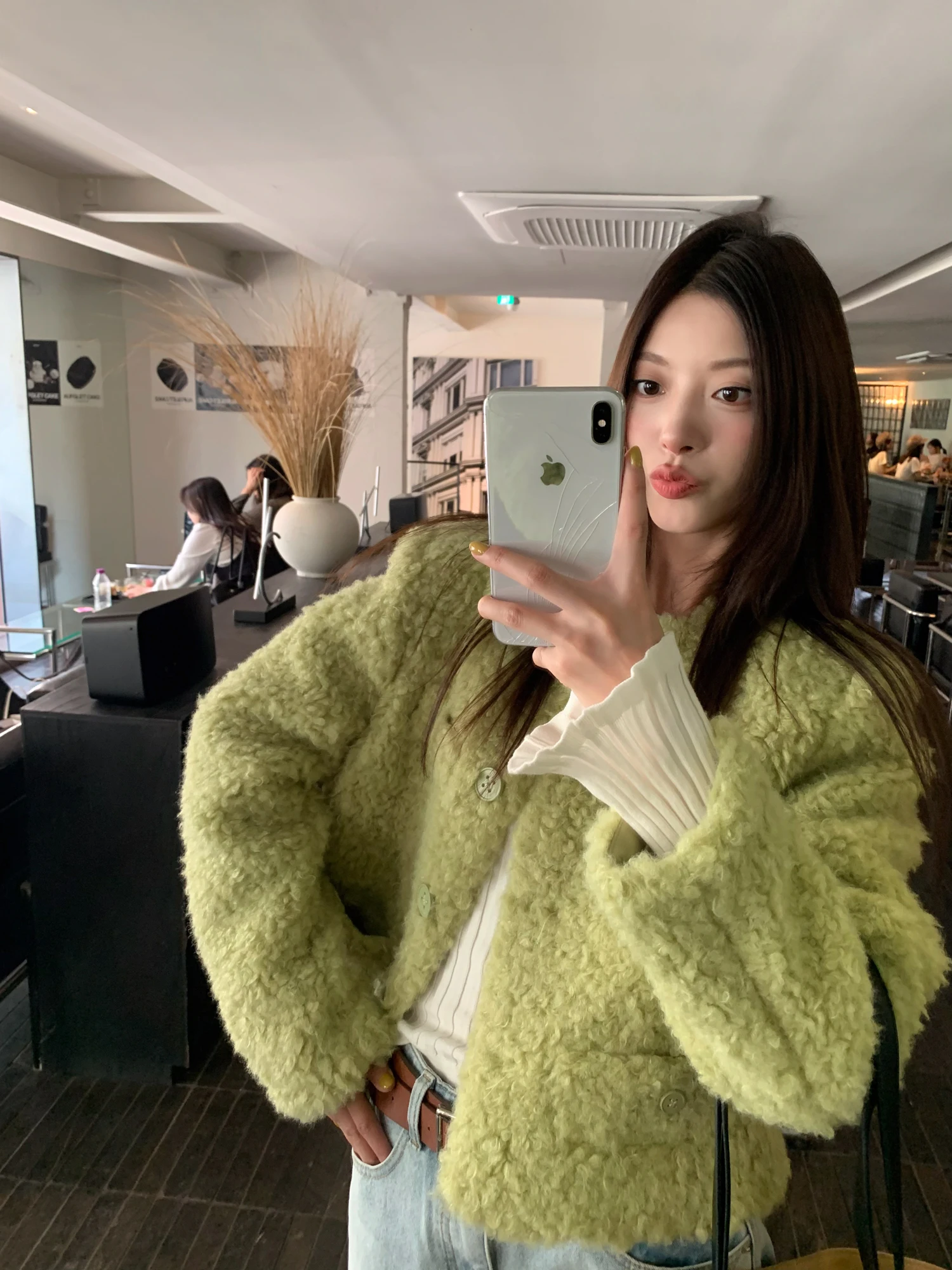 

Экологичная верхняя одежда из меха и кожи мятной девушки для женщин, уникальная красивая зубная фиксаторная собака, большой Ван