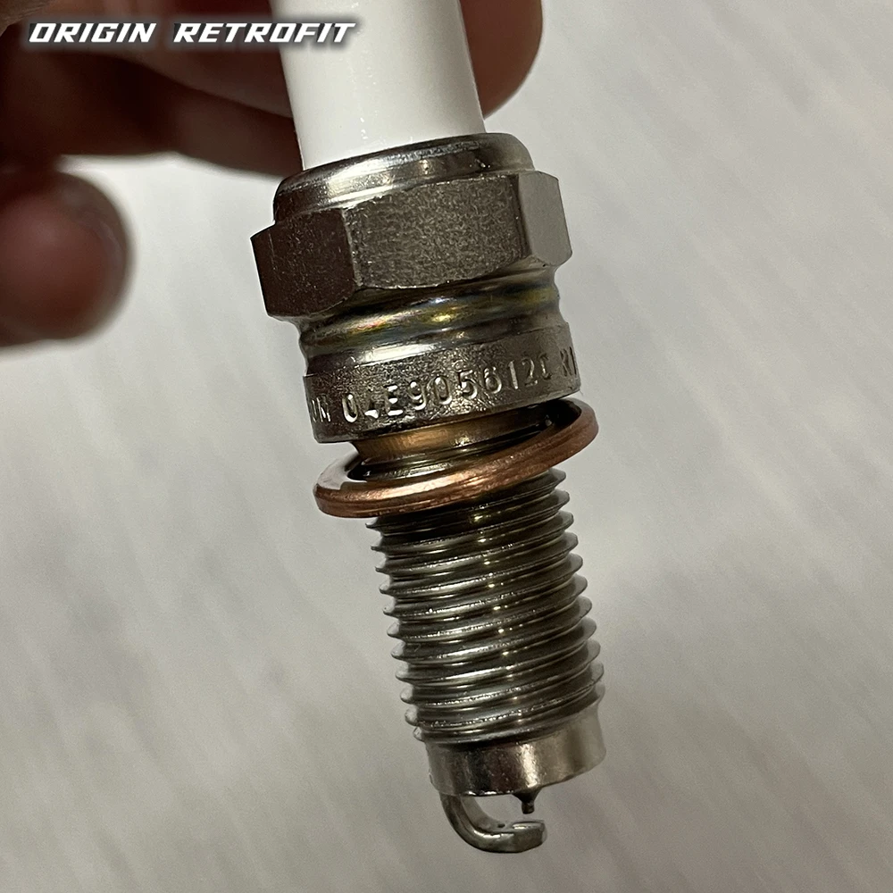 04E 907 612 C 04E907612C Genuine Spark Plug for Golf Passat VariantT-Corss VS5 VS7 Tiguan CC Polo Jetta Audi A1 A3 Q2 Q3 1pcs