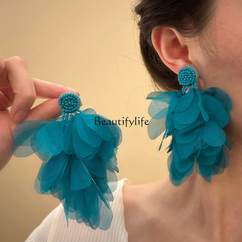 

Bohemian tulle petal fringed earrings high-end exaggerated earrings