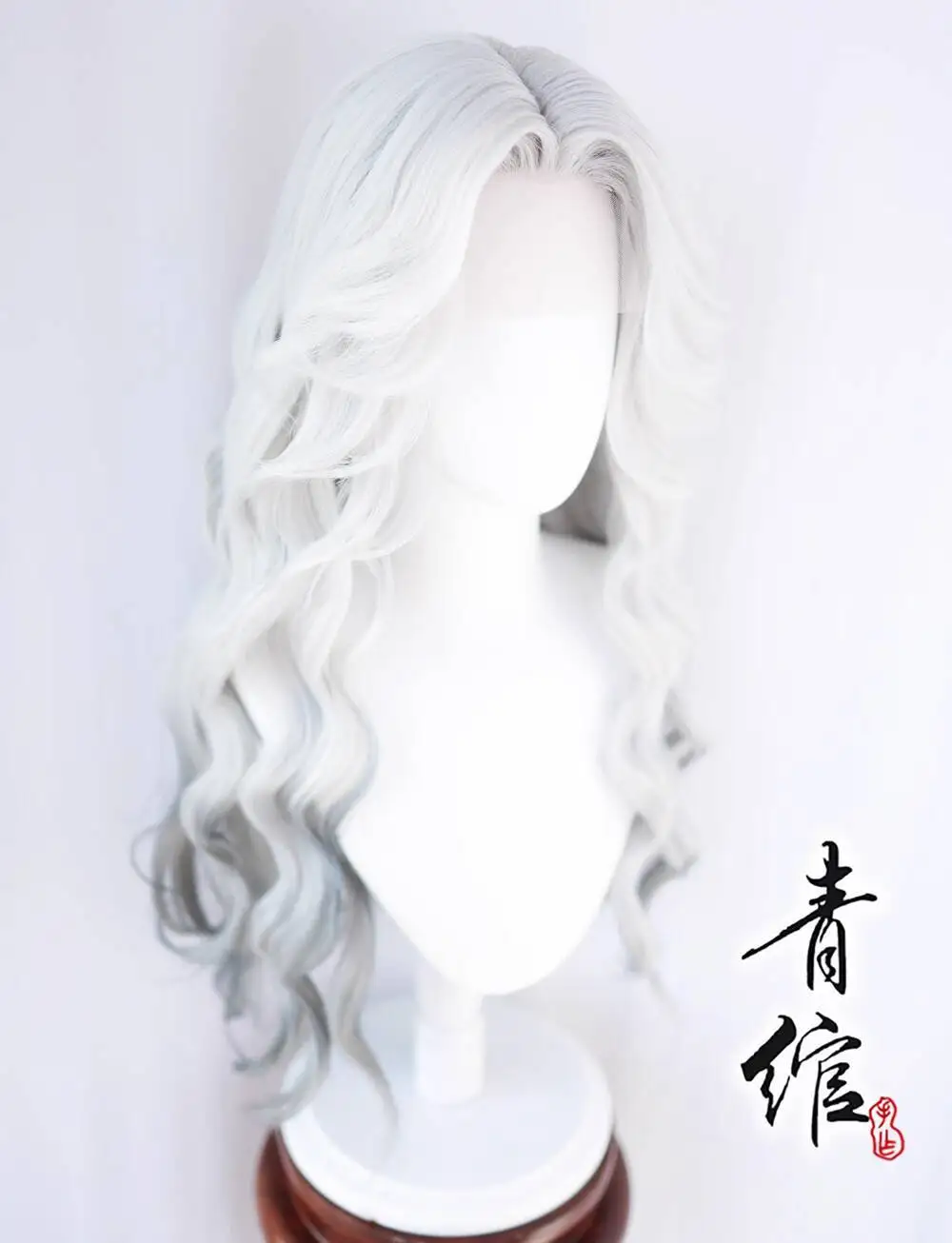 Identity V Psychologist Heat Resistant Cosplay Wig White Gradient Gray Long Curly Hair Survivor Psychologist Cosplay+wig Cap view 3