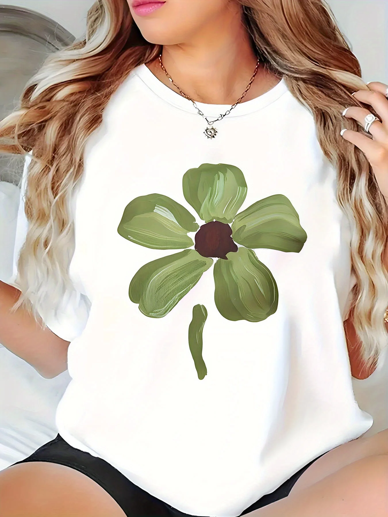 

Женская повседневная футболка белого цвета с зеленым цветочным принтом Harajuku, повседневная одежда с короткими рукавами, уличная эстетичная летняя одежда