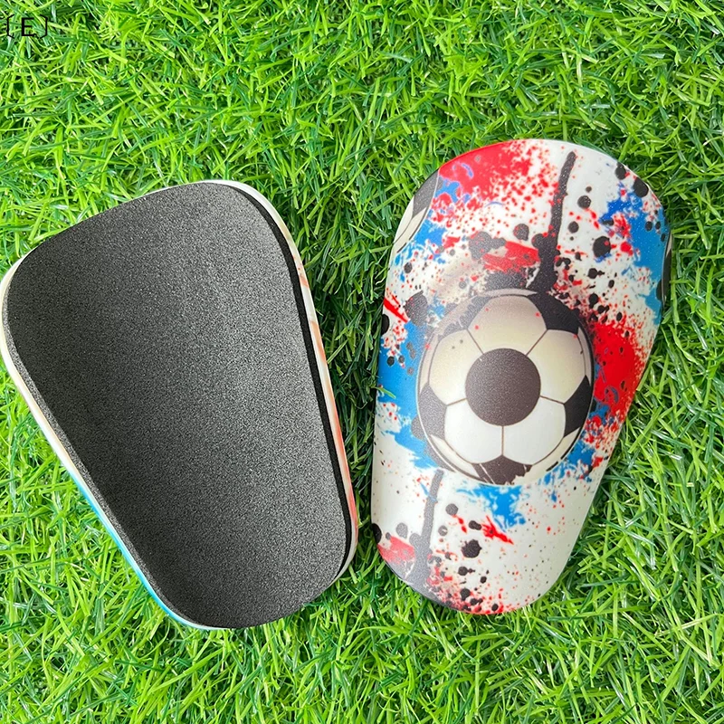 

〔E〕1Pair Football Shin Pad Soccer Training Leg Guard Protective Equipment Wear-resistant Shock Absorbing Leg Protect〔Winter5〕