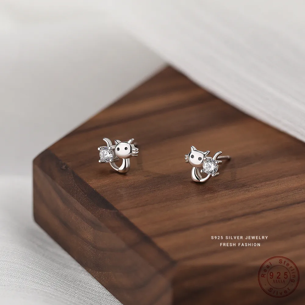 

925 Sterling Silver Cute Cat Zircon Earrings for Women Korea Simple Mini Jewelry Accessories