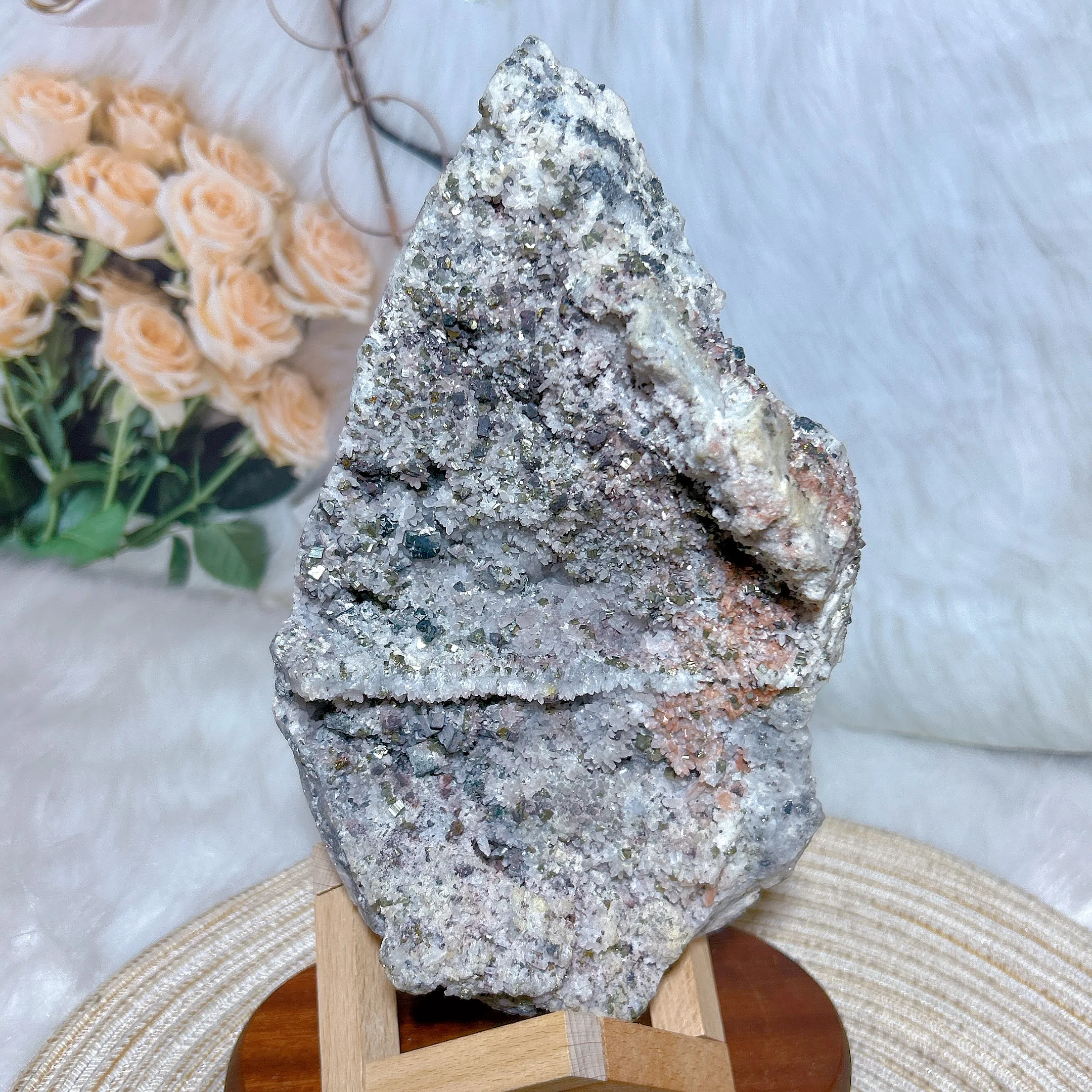 Healing Natural Crystals Clear Quartz Druzy With Pyrite Cube Raw Stone Specimen Rare Home Decorations Ornament Room Decor Gift
