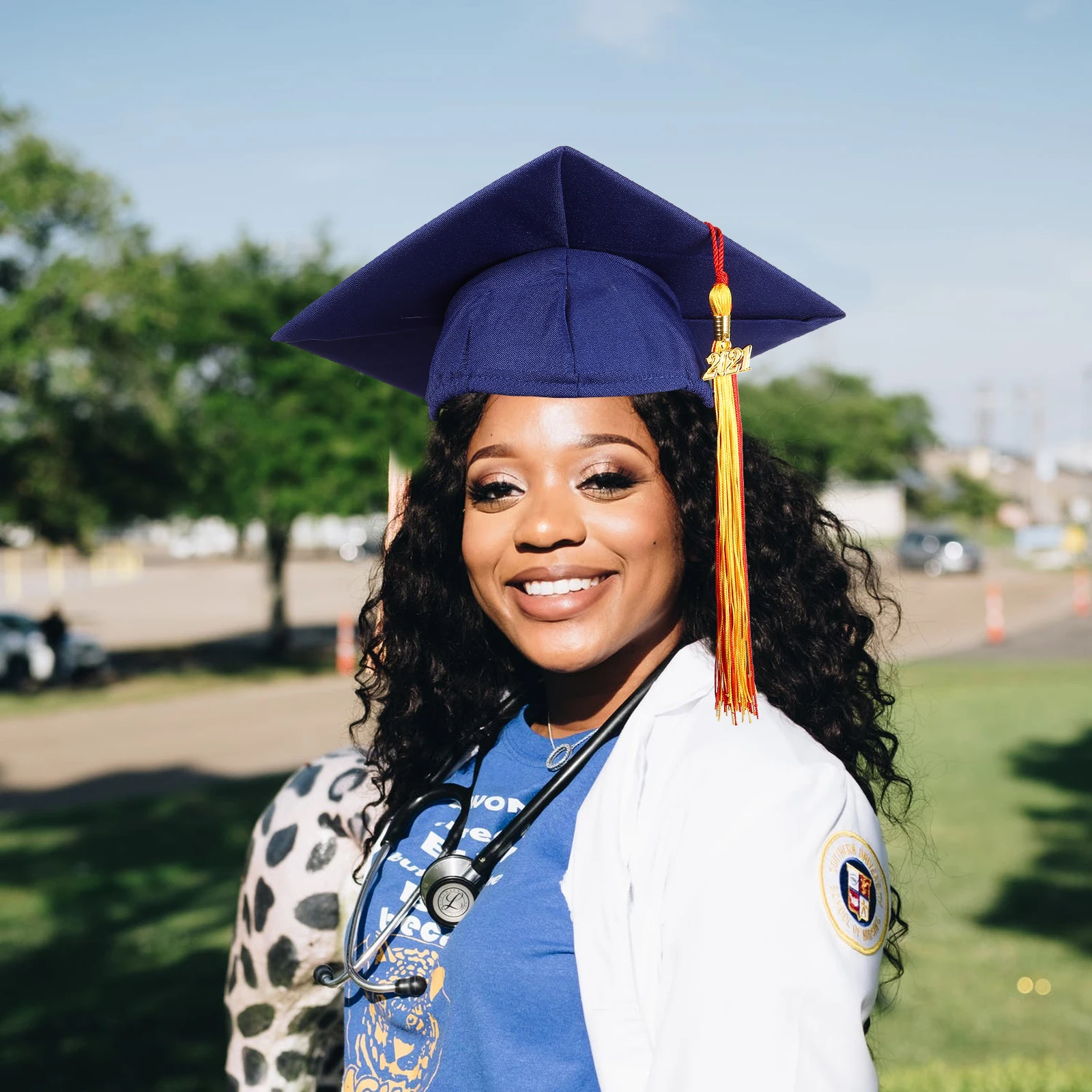 

1Pcs Graduation Cap 2021 Tassel Trencher Stylish for High School College Bachelor Ceremony Party Souvenir Gift