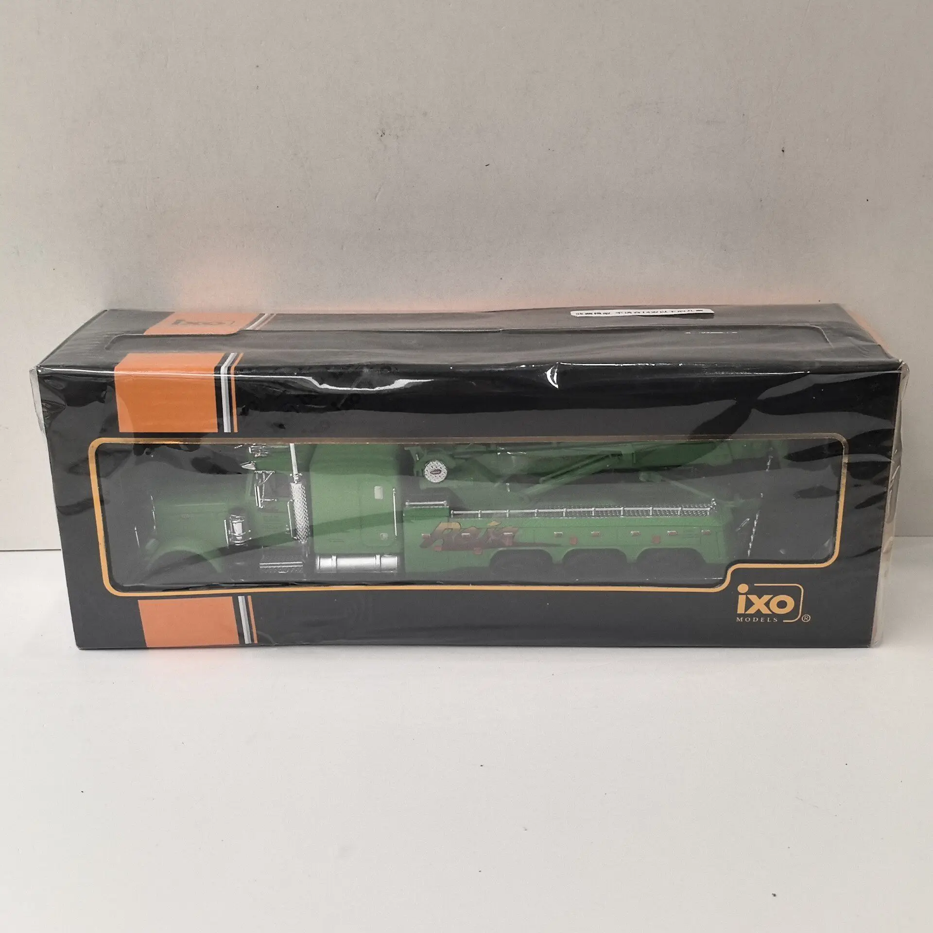 

Diecast IXO 1/43 Scale PETERBILT 359 Wrecker Trailer Truck Crane 42 Alloy Car Model