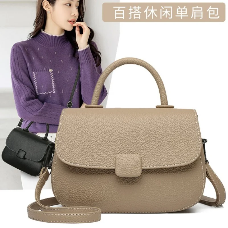 

Fashionable Women's Handbag Crafted From Fine Leather Boasting Famous Designer Inspired And High-End Elegant Look​