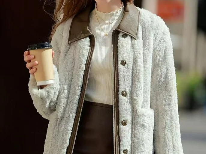 

2025 Lamb Wool Autumn Spring and Autumn New High-end Coat Short Thickened Versatile Coat