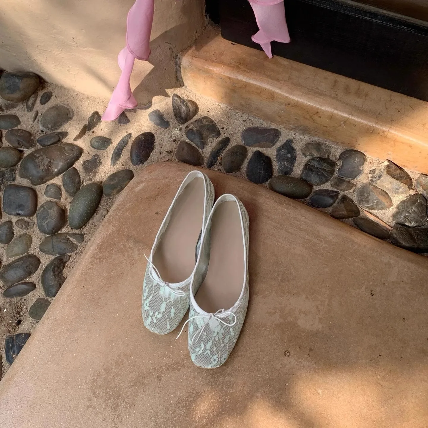 جولة تو جوفاء مقوس دانتيل الباليه الصنادل أنيقة تنوعا الضحلة النساء أحذية مريحة لينة سوليد ماري جين الشقق Sandalias