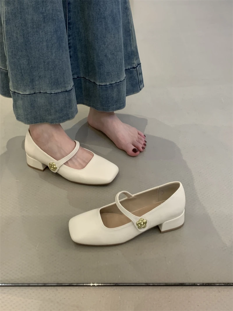 

2025 Spring New Retro Women Mid Heel Ballet Shoes Fashion sneakers Square Toe Ladies Casual Mary Jane Shoes designer shoes