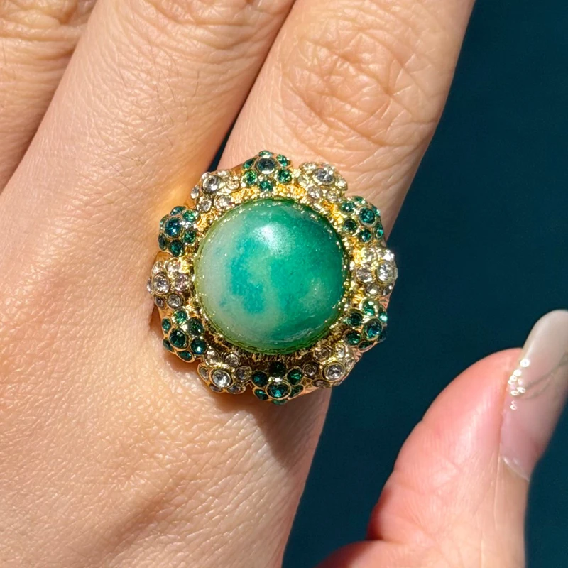 

Vintage Green Jadeite Flower Rings For Woman Luxury Art Deco Rhinestone Gold Color Jewelry Girls Fashion Brand High Quality Gift