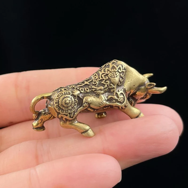 Brass Lucky Bullfighting Statue Home Decoration Ornaments Copper Animal Miniature Figurine Bring Wealth Office Desk Decor Crafts