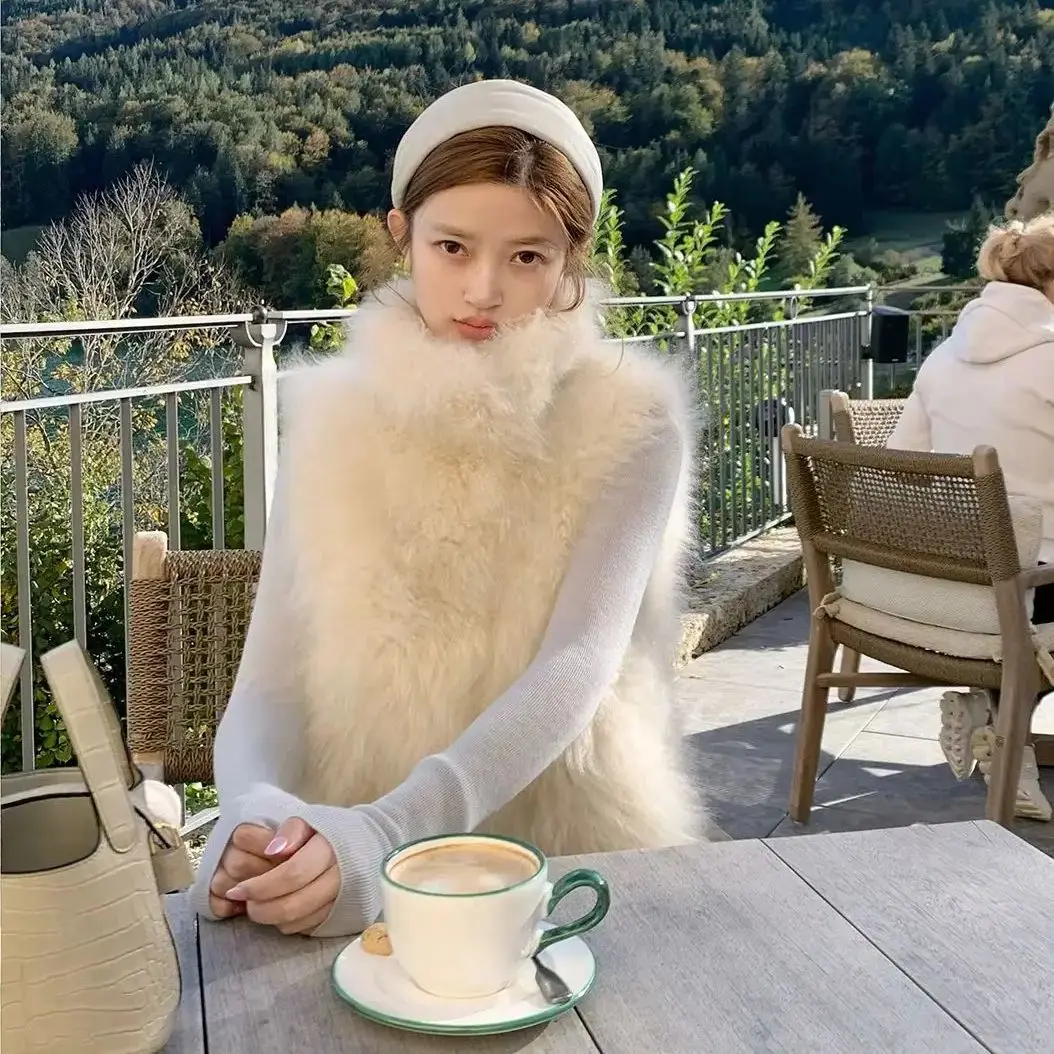 

New Luxury Plush Faux Fox Fur Vest For Women Daughter Style Versatile 3D Crisp Atmosphere Fall Winter Warm Outerwear